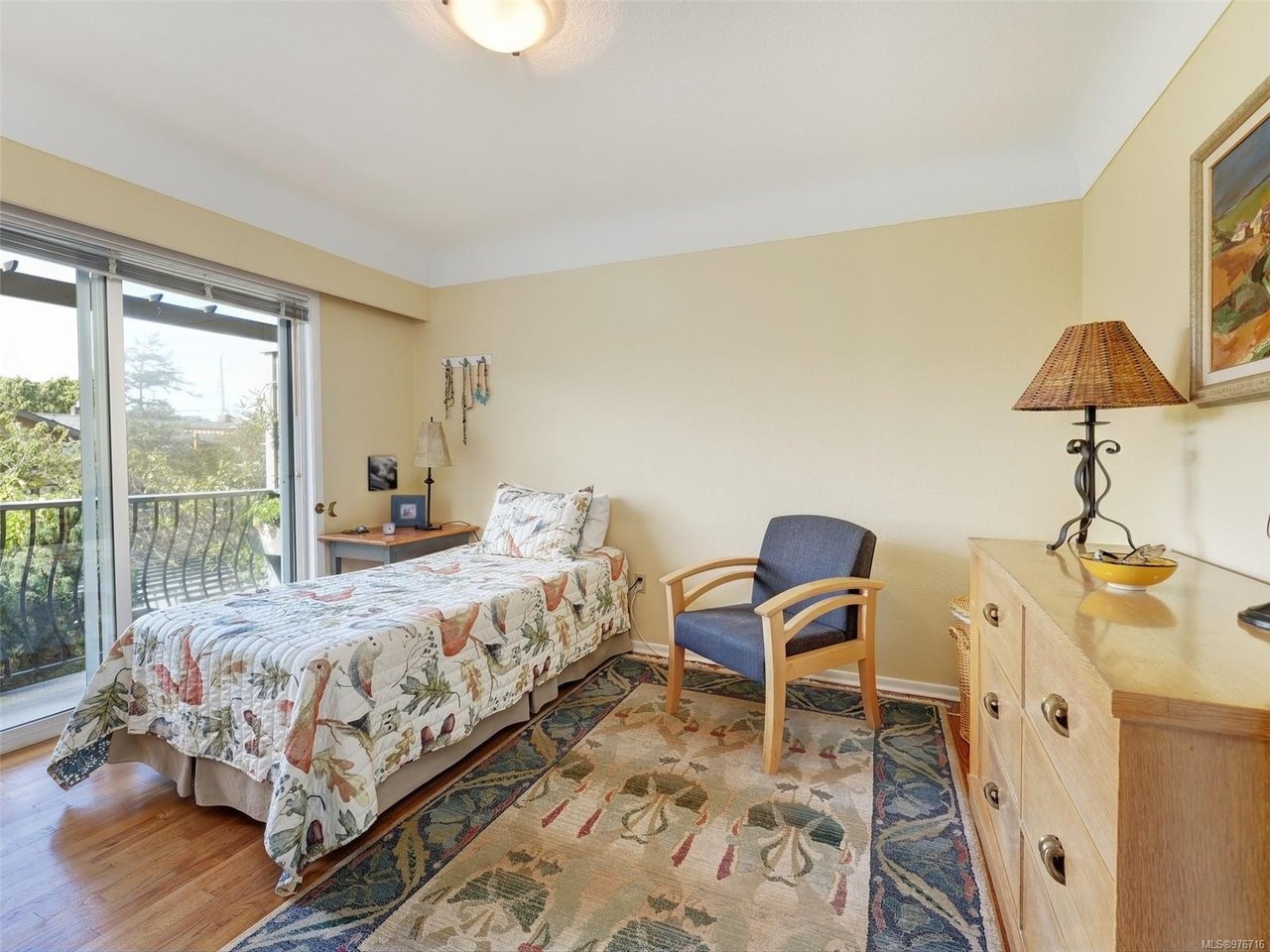 2105 Lorne Terr