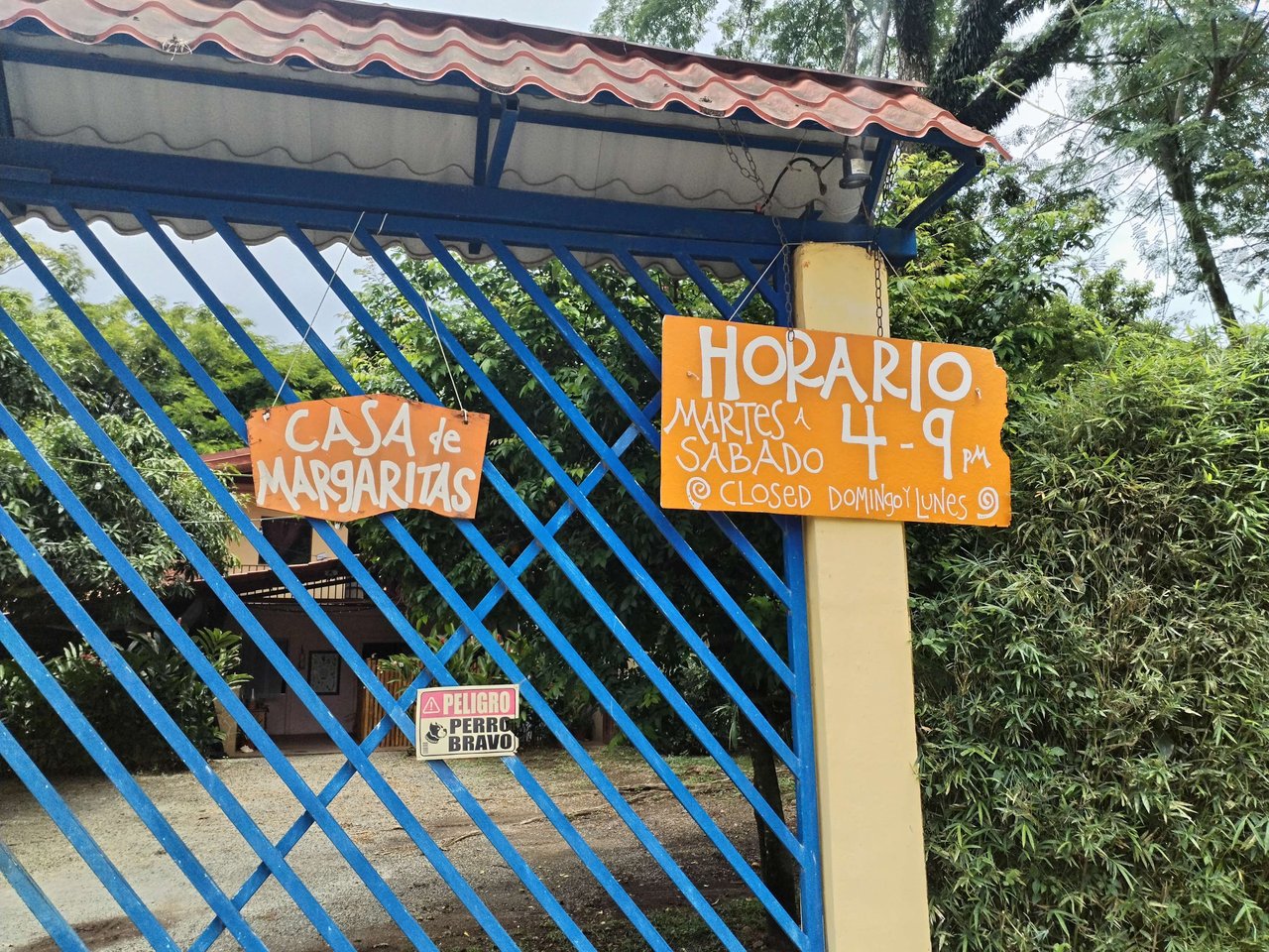 Established Restaurant with Living Quarters in Prime Uvita Location