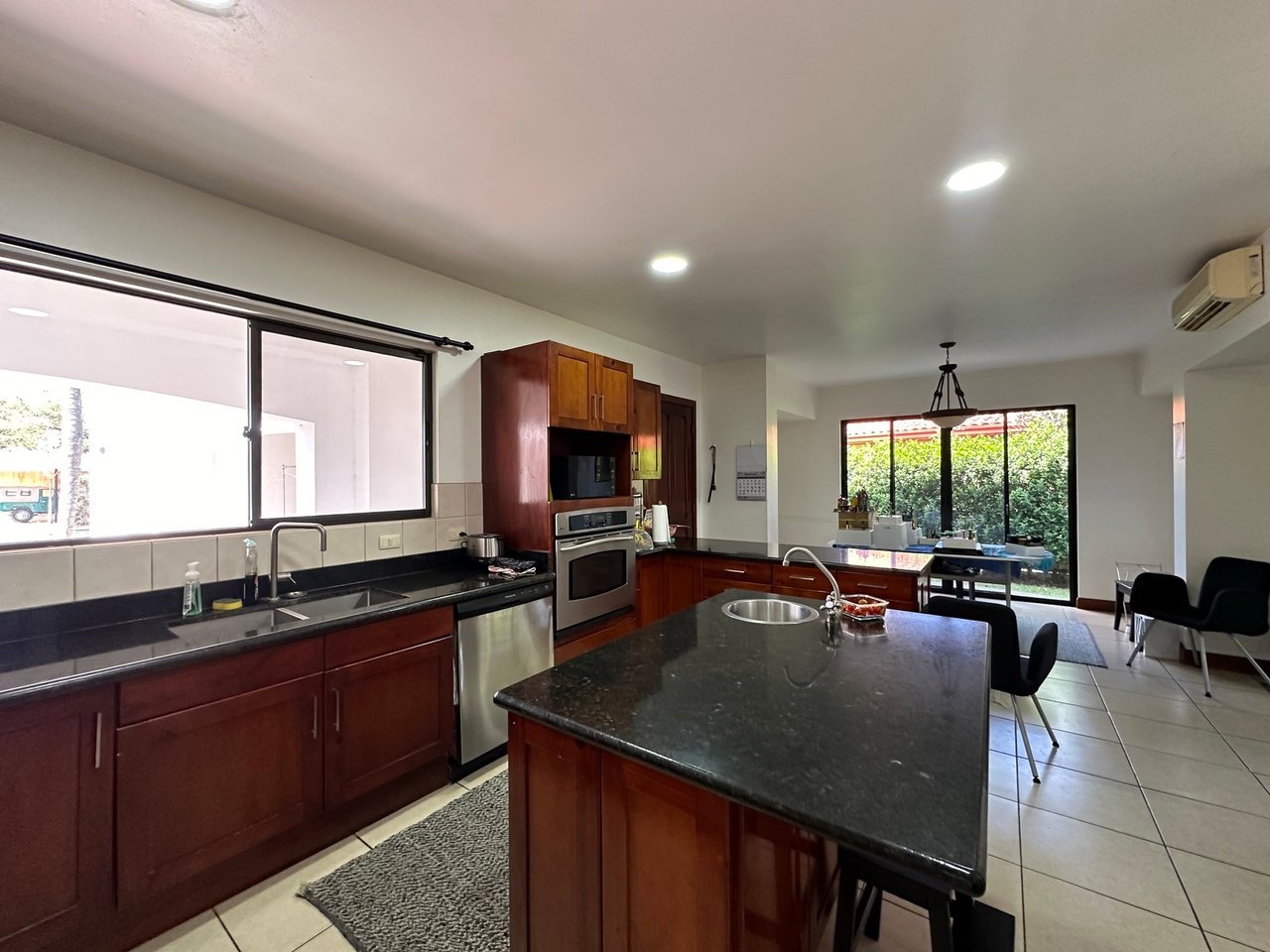 Golf Front Mediterranean Villa, Santa Ana, San Jose