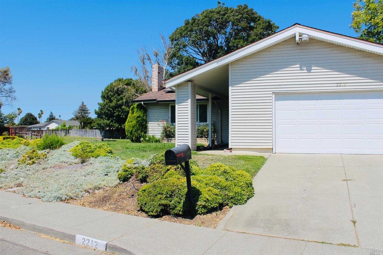 2212 Atherton Ct