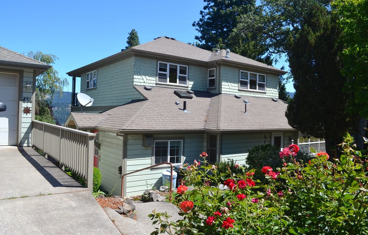 414 Montello