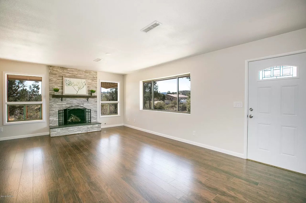 2530 W Noble Vista Dr
