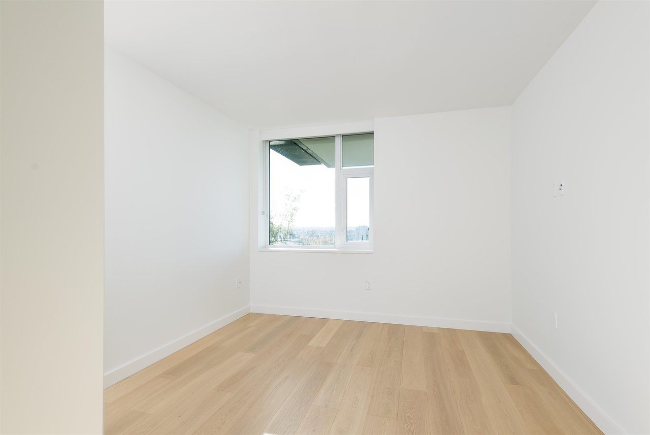 1504E-1365 Davie St