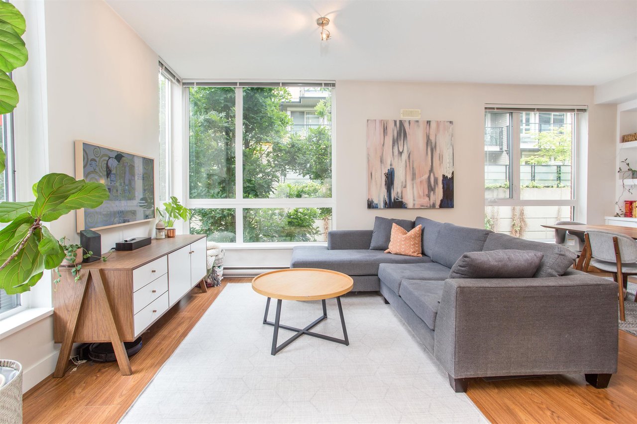 124-735 W 15th St