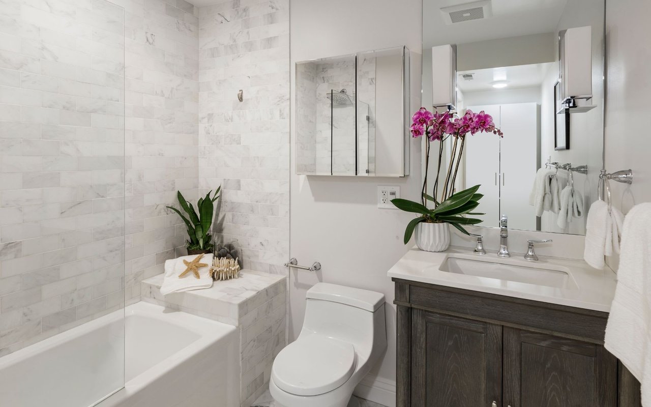Renovated Marina Garden Condo