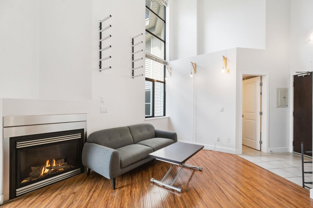 415-10866 City Pkwy