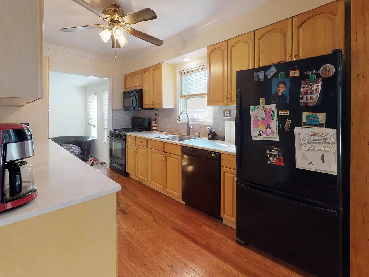 22 Meadowbrook Ave, Eatontown