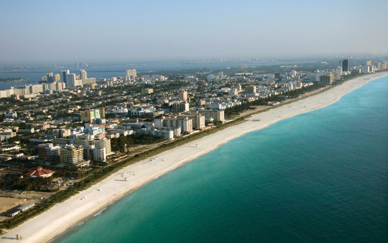 The Most Exclusive Neighborhoods in Miami Beach for Luxury Living