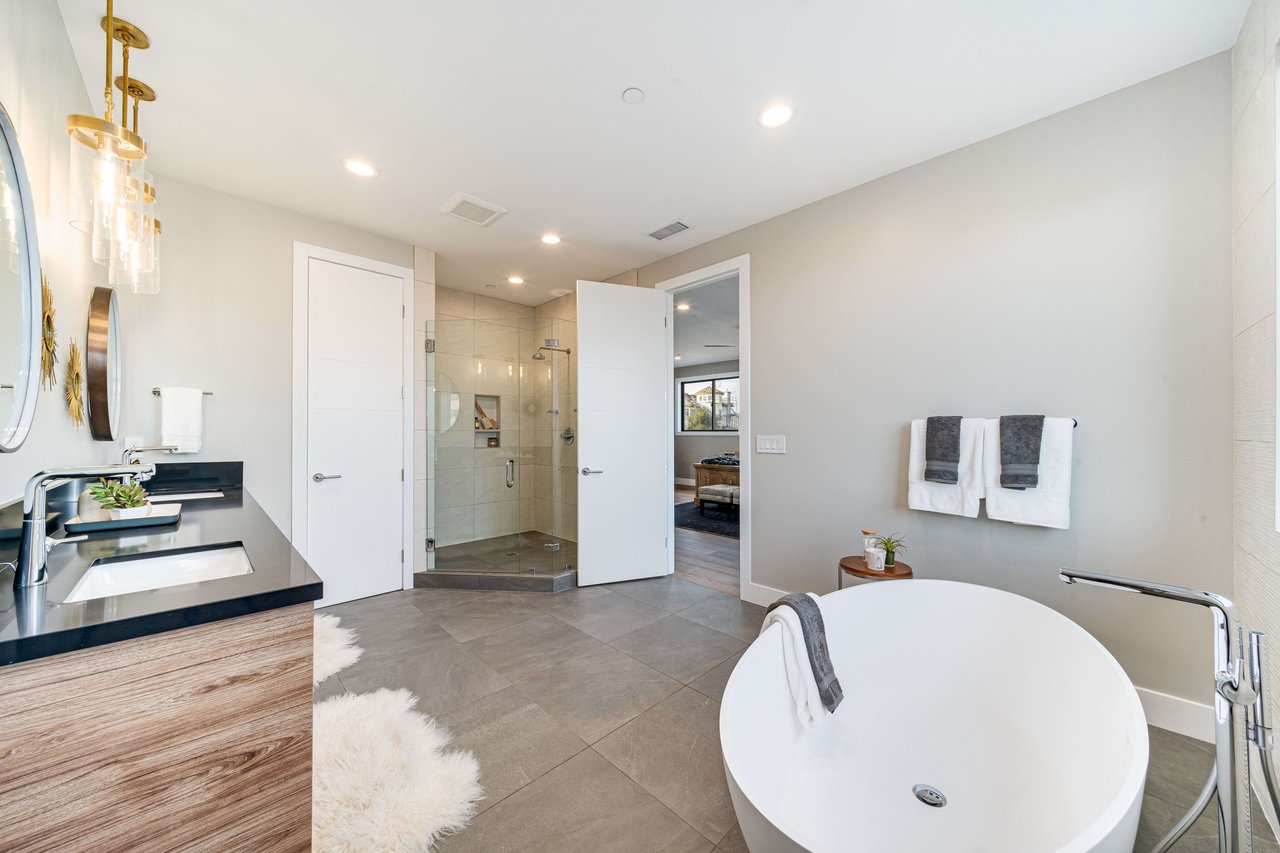 3927 Rincon Ridge Drive