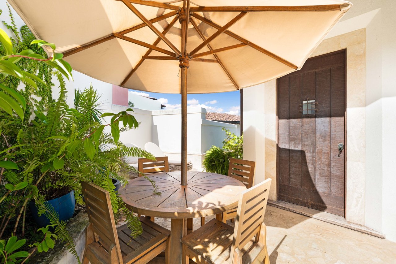 Refined Beach Colonial Residence, Flamingo, Guanacaste