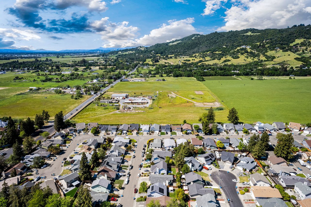 Single Level Home in the Coveted G-Section of Rohnert Park