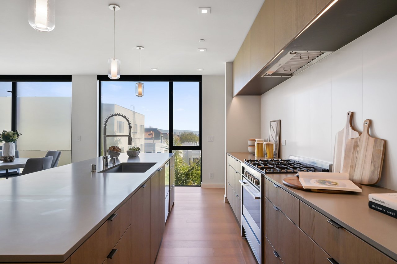 23 Rosemont Place