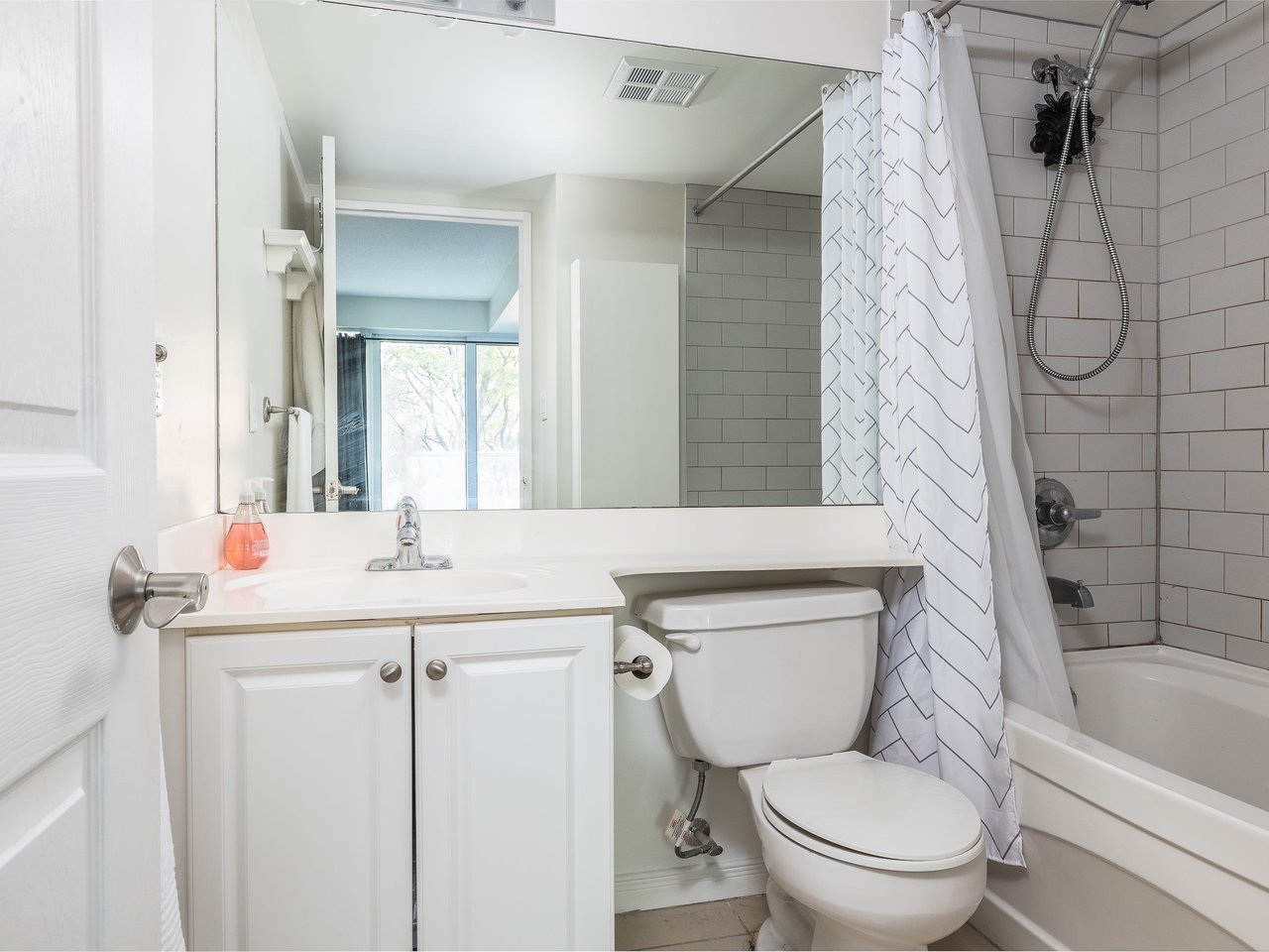 CLASSIC CORKTOWN SUITE