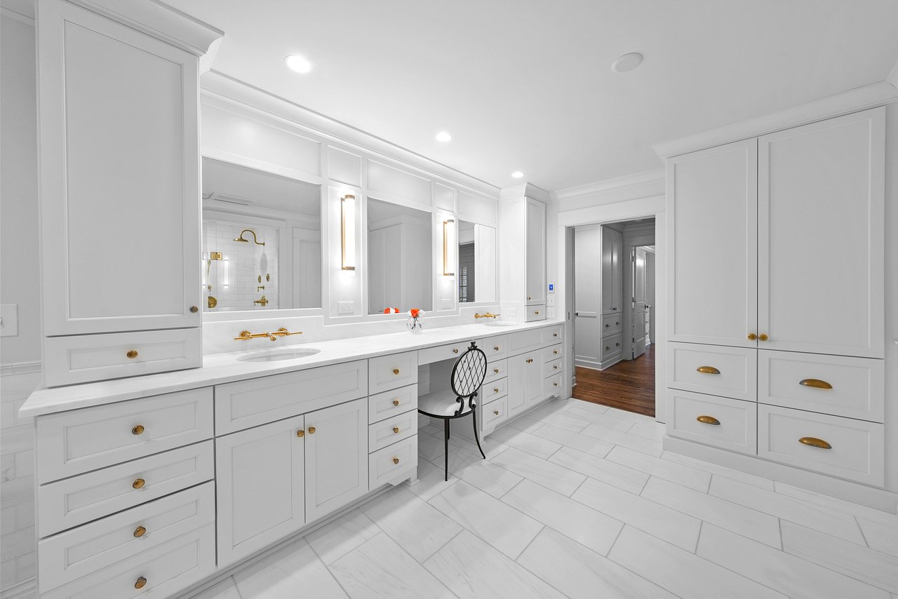 How to Stage a Luxury Home...Helpful Tips 