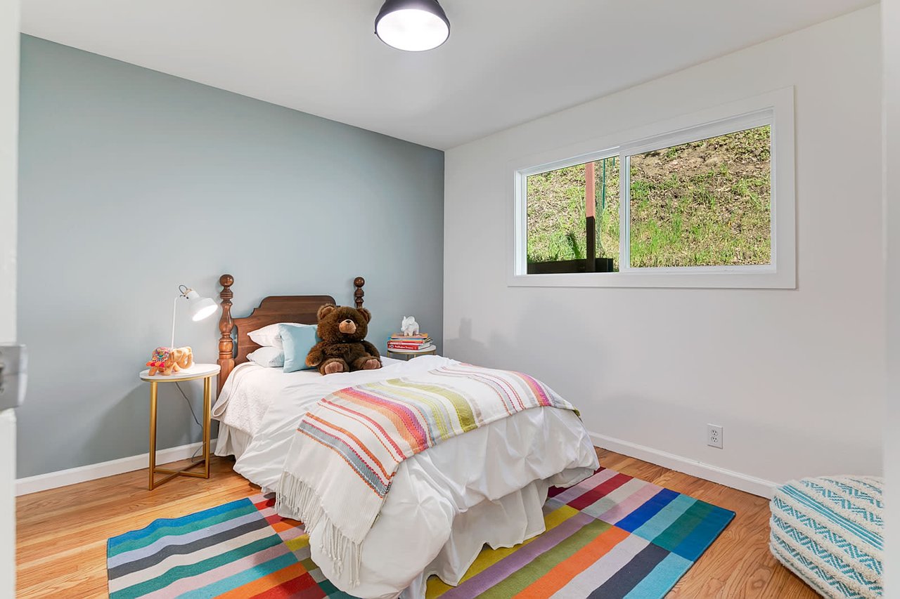 7 Crescent Lane, Fairfax