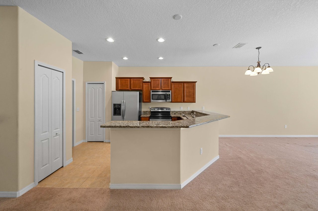 37618 Georgina Terrace