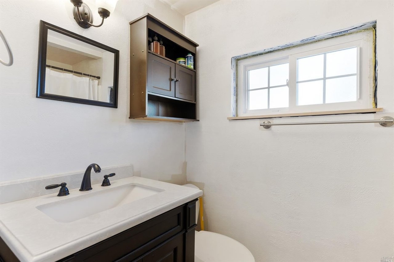 330 Lucas Cir