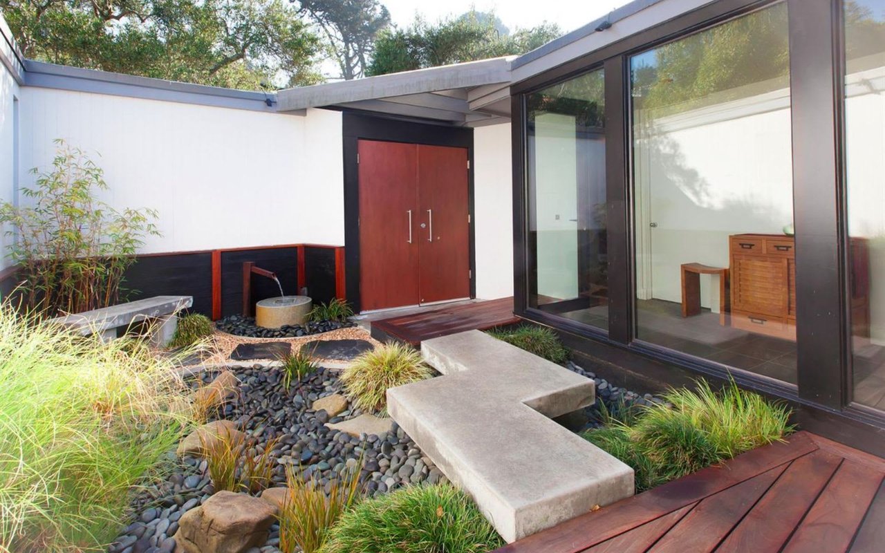 48 Turquoise Way
