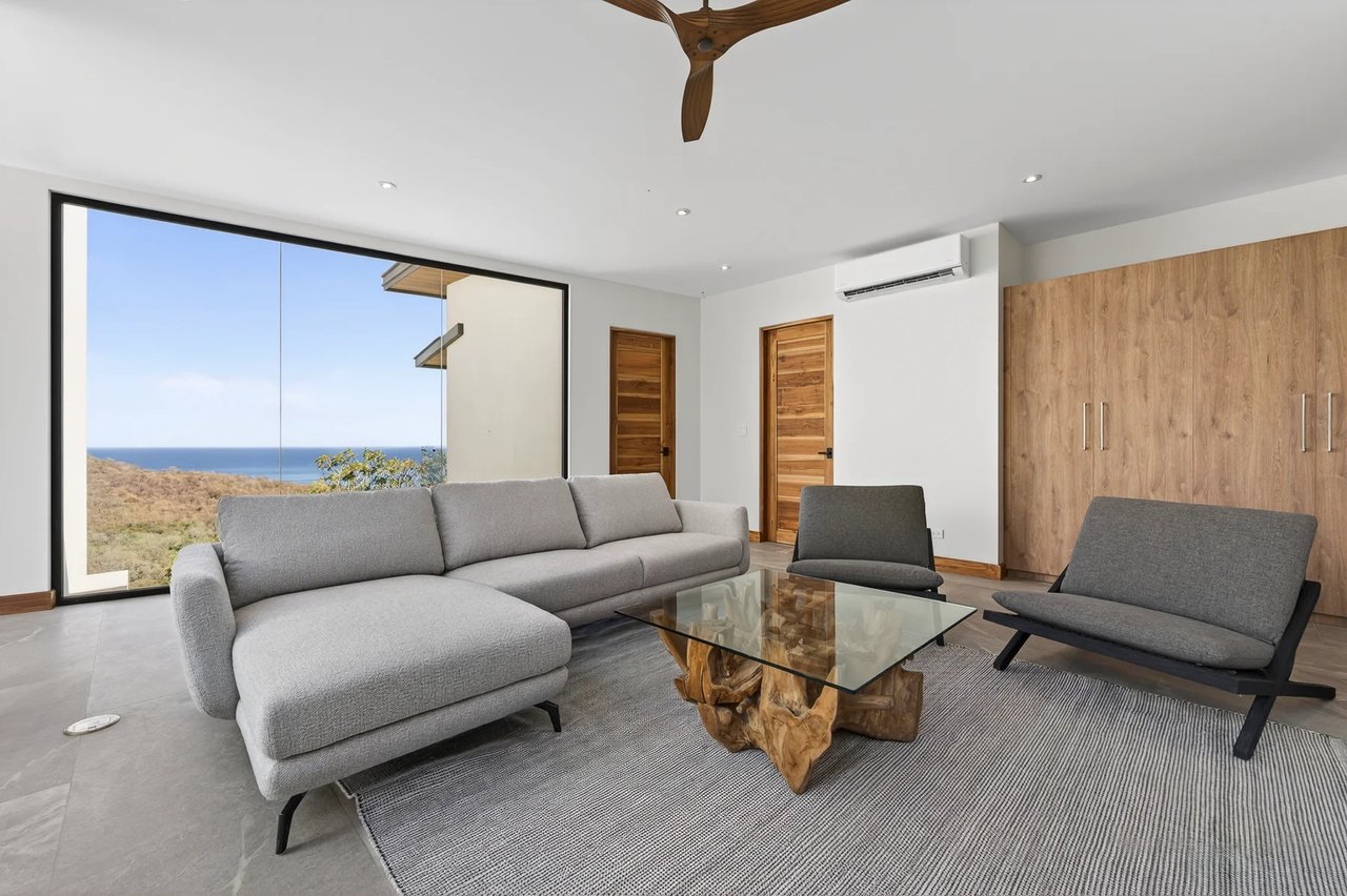 Luxury Infinity Pool Villa, Tamarindo, Guanacaste