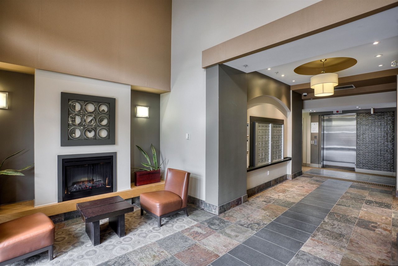 407-200 Klahanie Drive, Port Moody