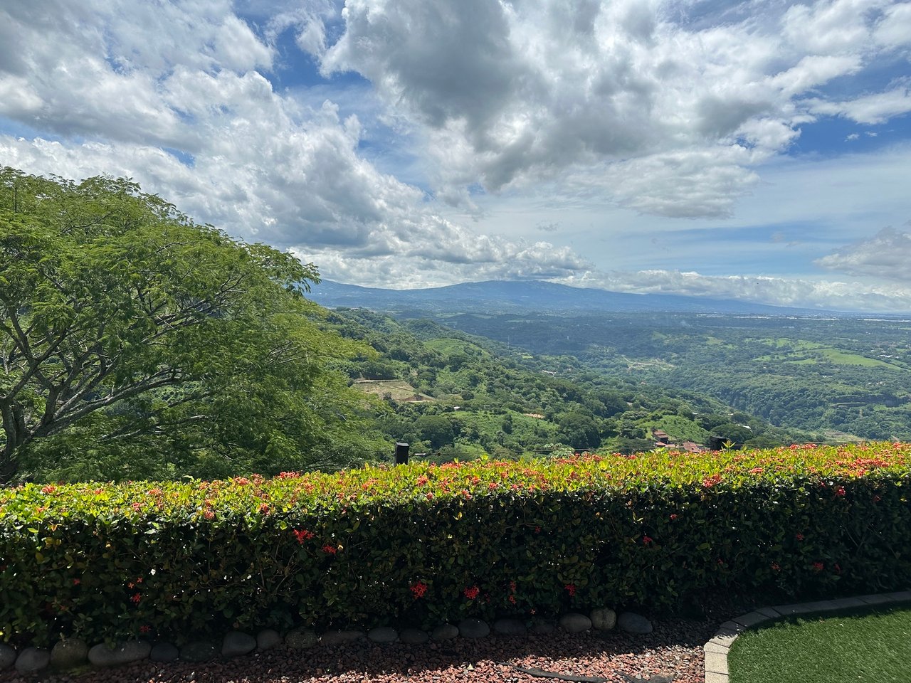 Panoramic Sunset View Estate, Atenas, Alajuela