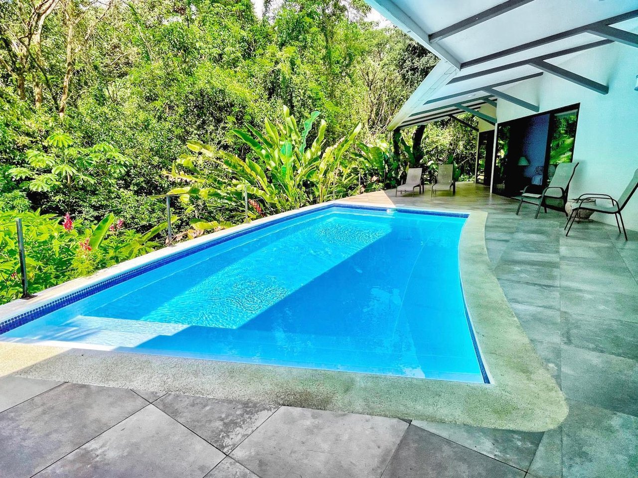 6 Bed Ocean View Estate, 2 Pools, Perfect for Air BnB, Hotel, or Family Compound, 2.24 Acres