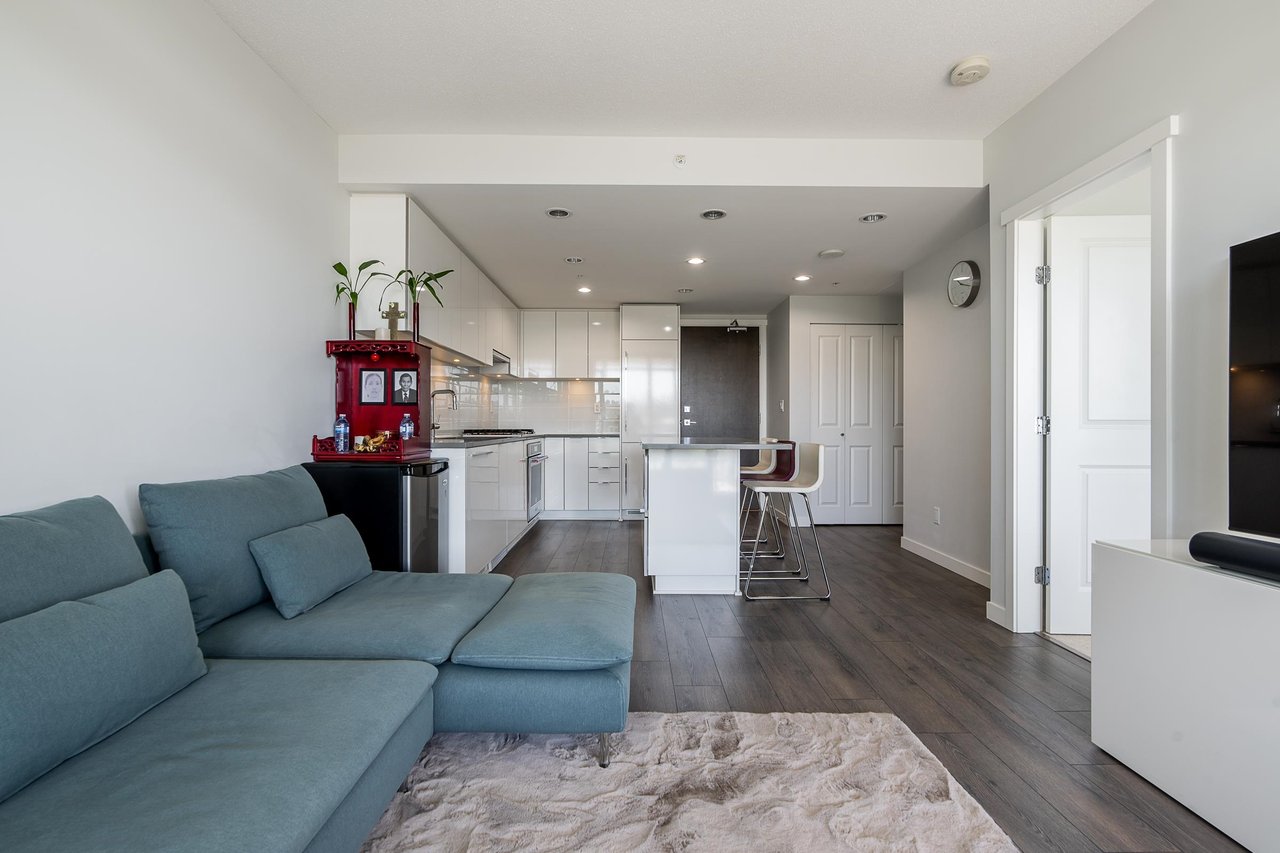 403-2388 Madison Ave
