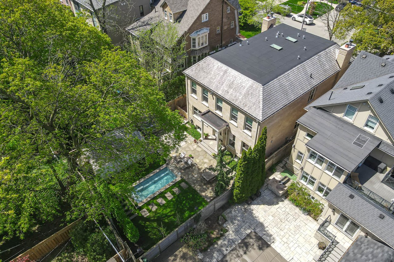 Centrally Nestled In Lytton Park