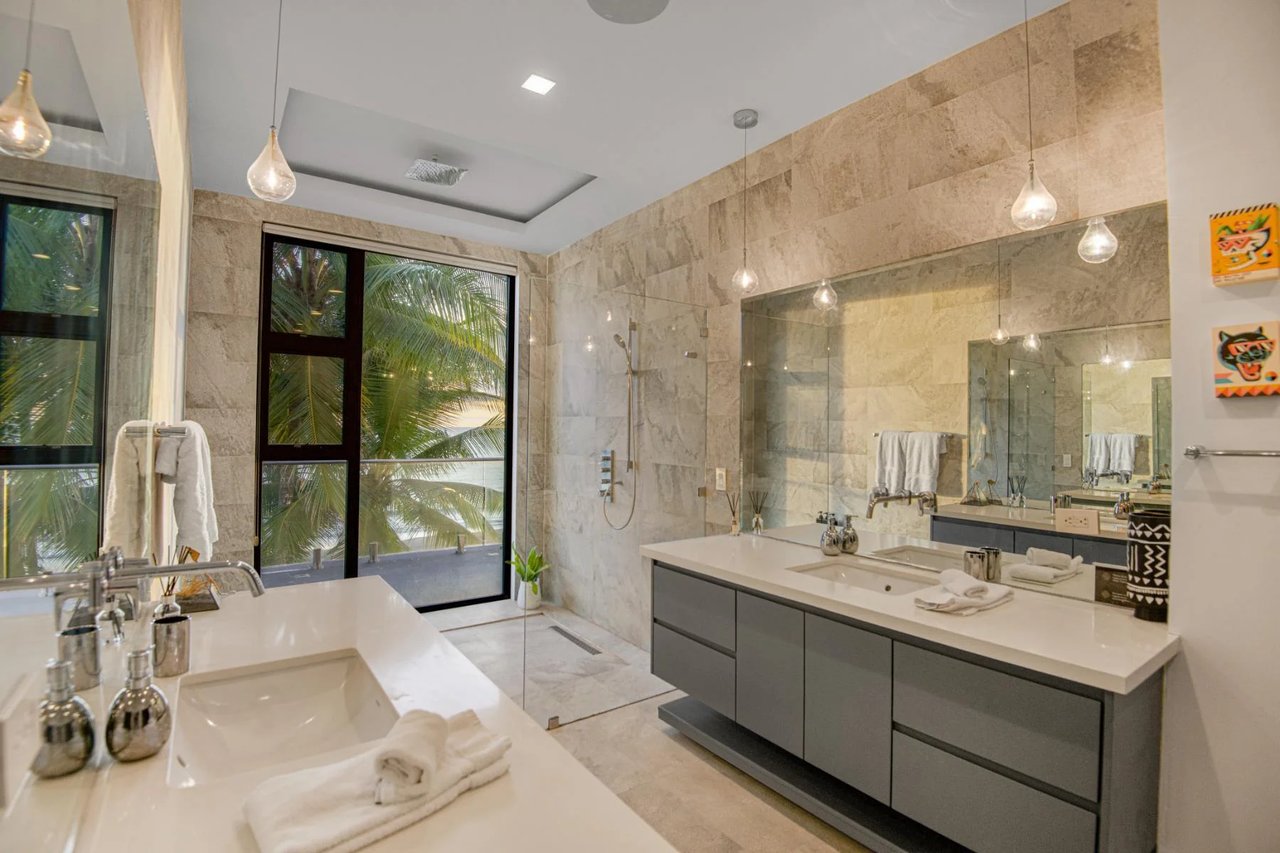 Titled Beachfront Luxury Estate, Jaco, Puntarenas