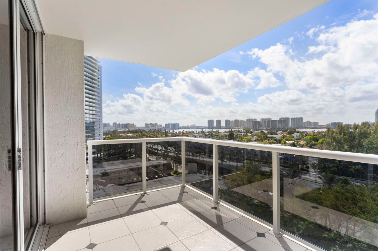 19111 Collins Ave Unit: 806