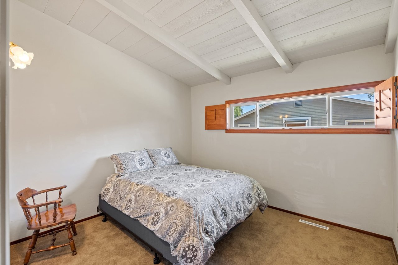 Pacific Grove Charmer