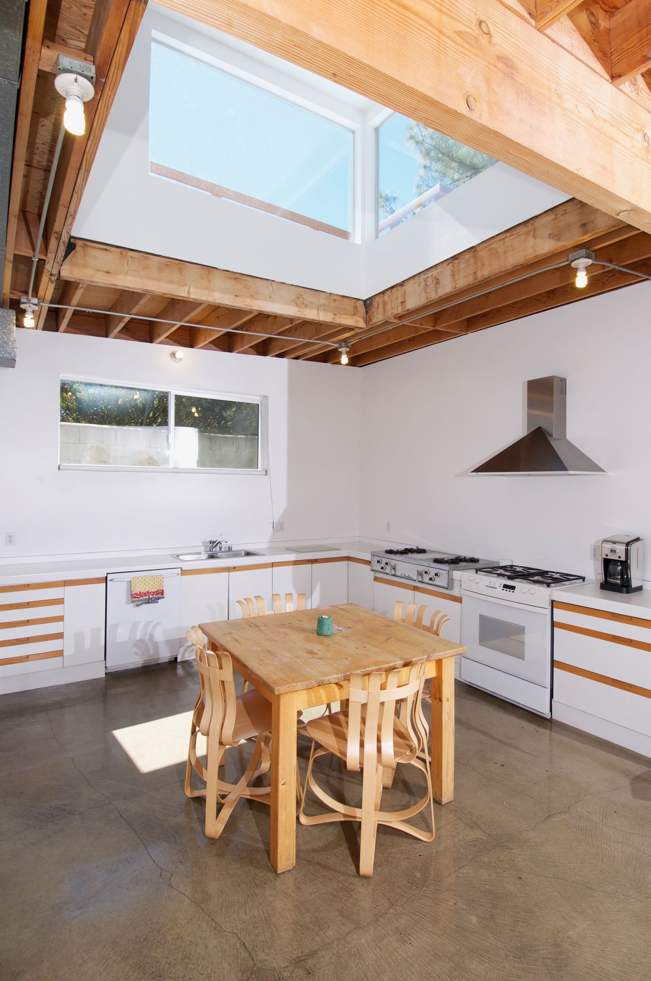 23685 CLOVER Trail