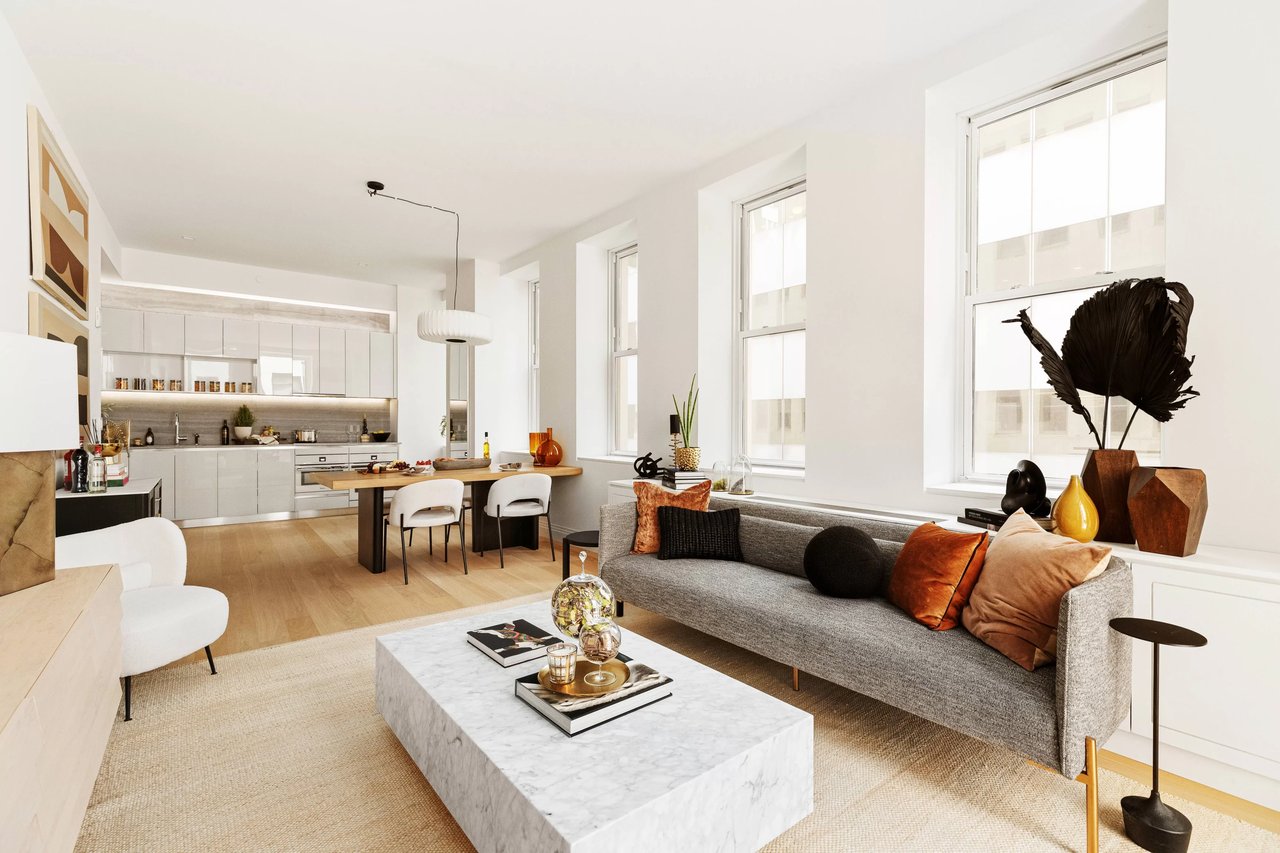 Imagen de un proyecto de nueva construcción en Manhattan, ejemplificando oportunidades de inversión en el sector inmobiliario.