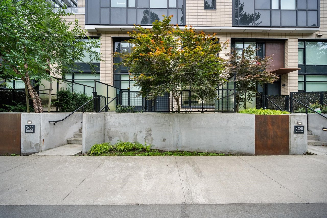 3482 Marine Wy