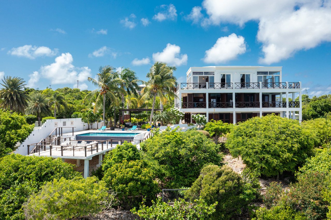 Villa on Shoal Bay East