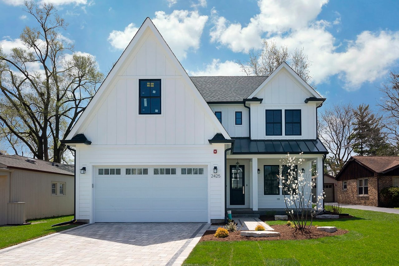 1128 Greenbriar Ln