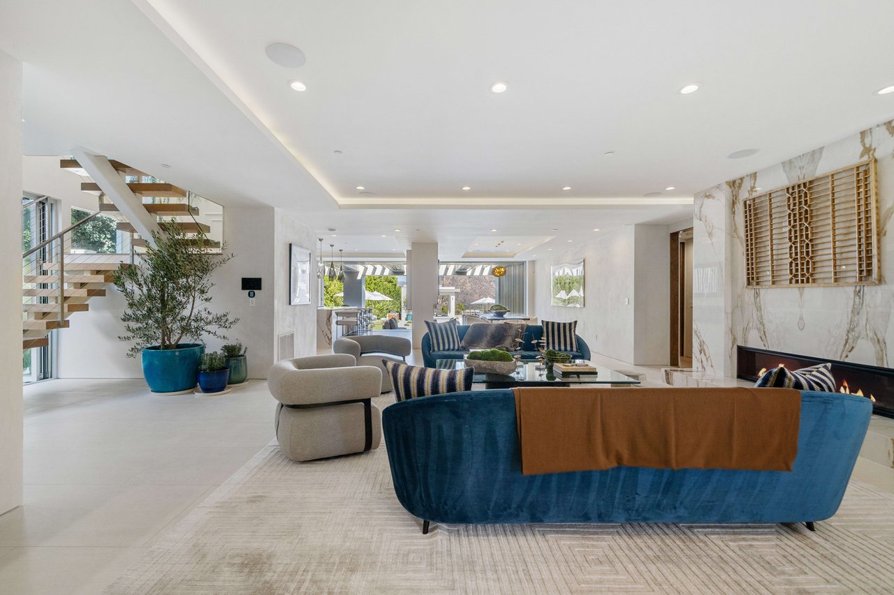 The Apex HH | 7115 Macapa Drive