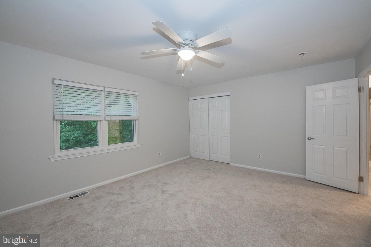 82 Woodbine Way