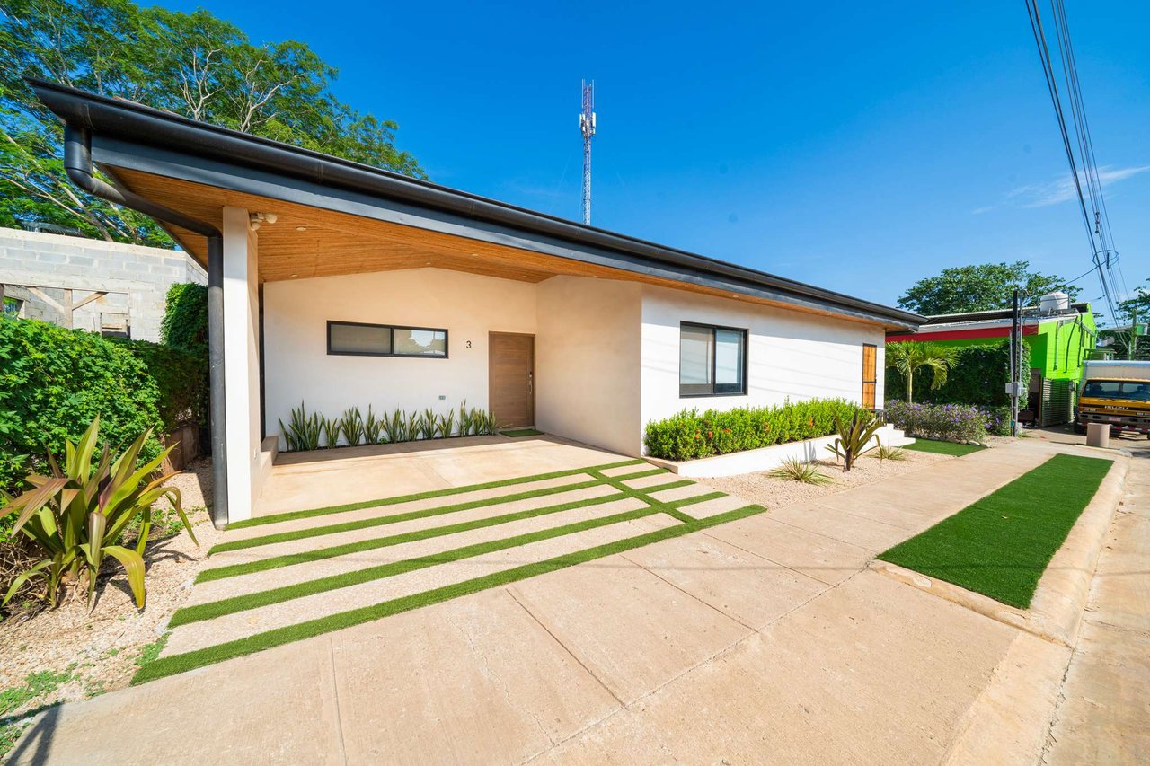 Calle Uno Tamarindo #3 | NEW 4 Bed Home 1 Mile to Tamarindo Beach!