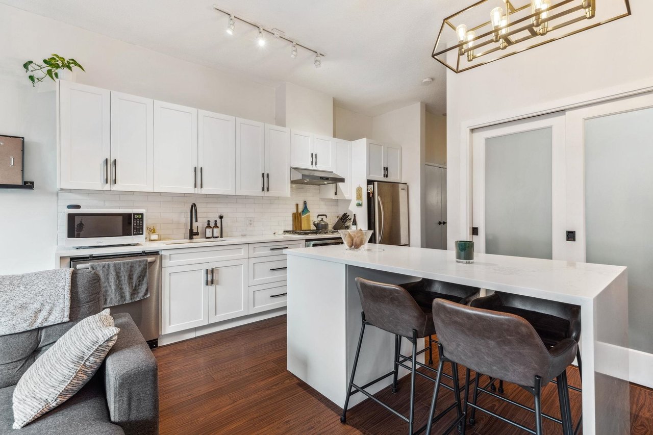 214-121 Brew St