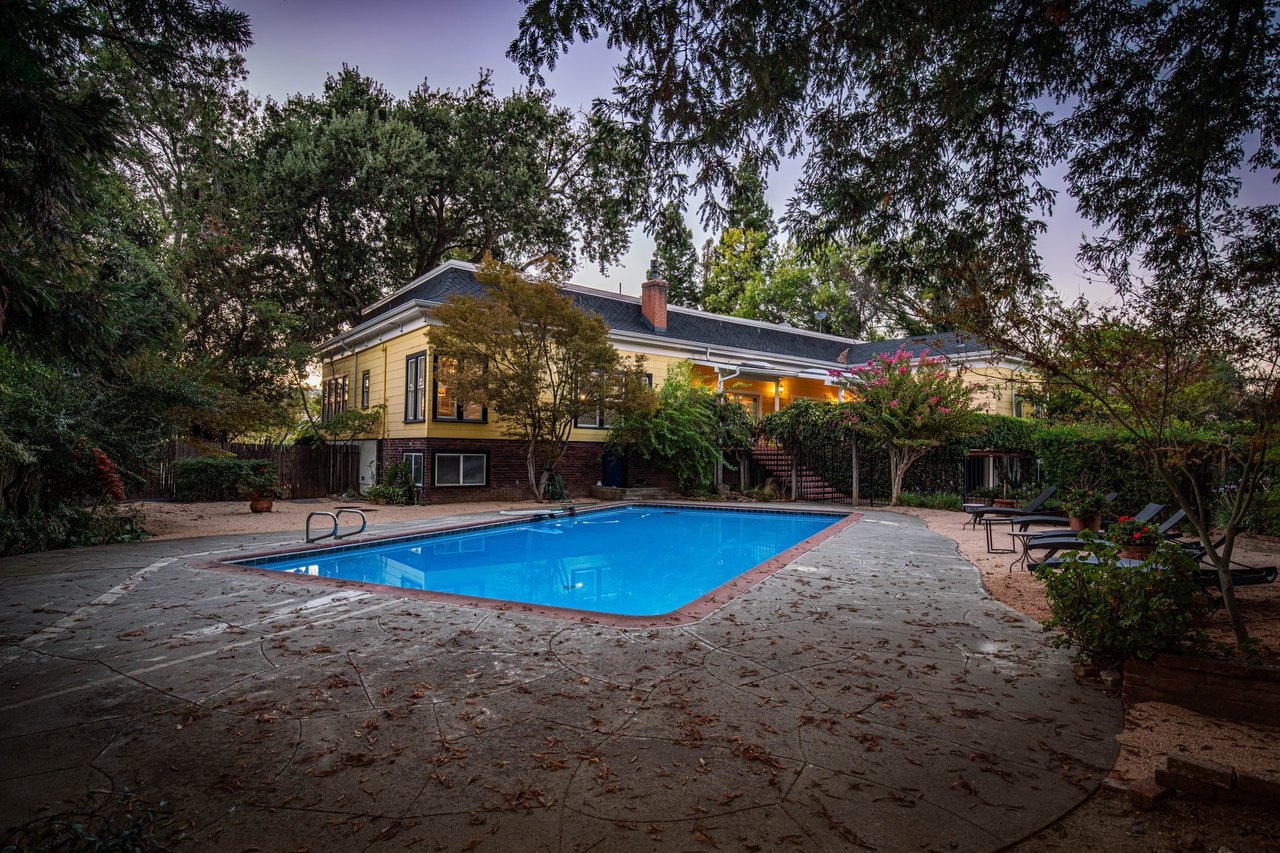 Swimming Pool of Fairfield and Suisun Valley Vineyard Estate | Carmen Gray Team Luxury Listing