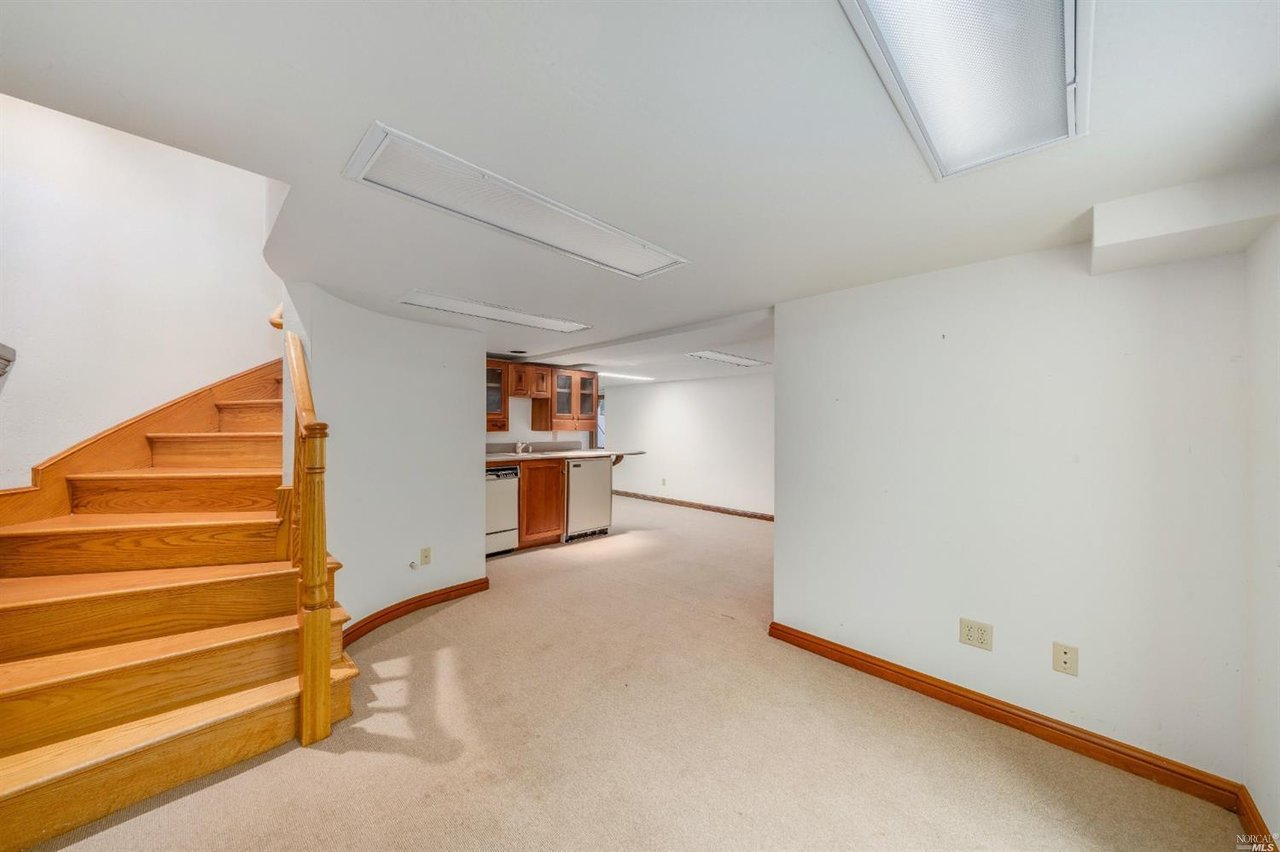 3875 W Dry Crk Rd