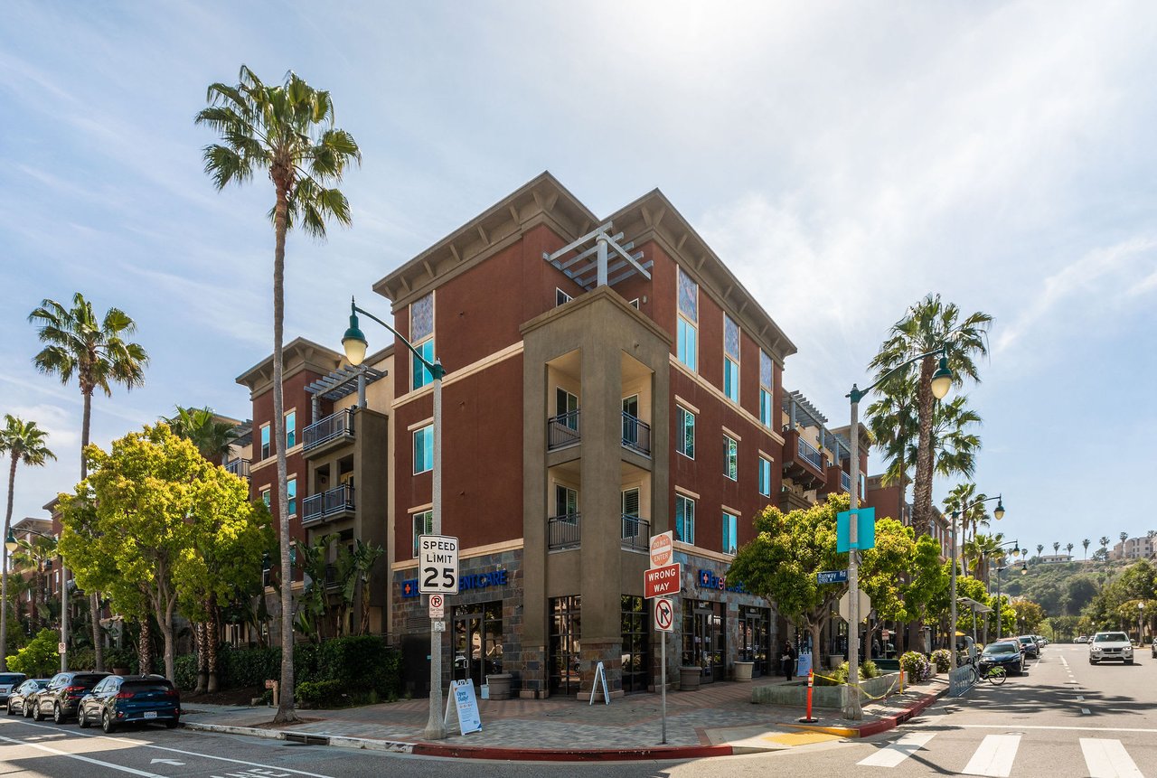 6020 Seabluff Dr., Unit 203