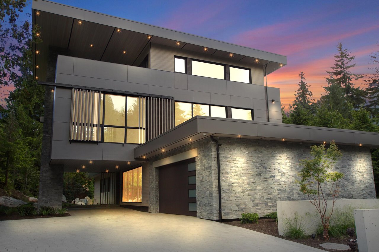 6817 Beaver Ln