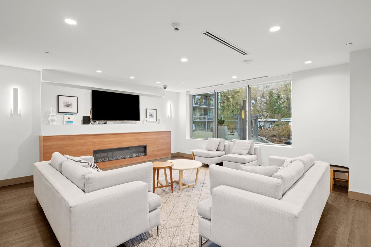 812-3557 Sawmill Cres