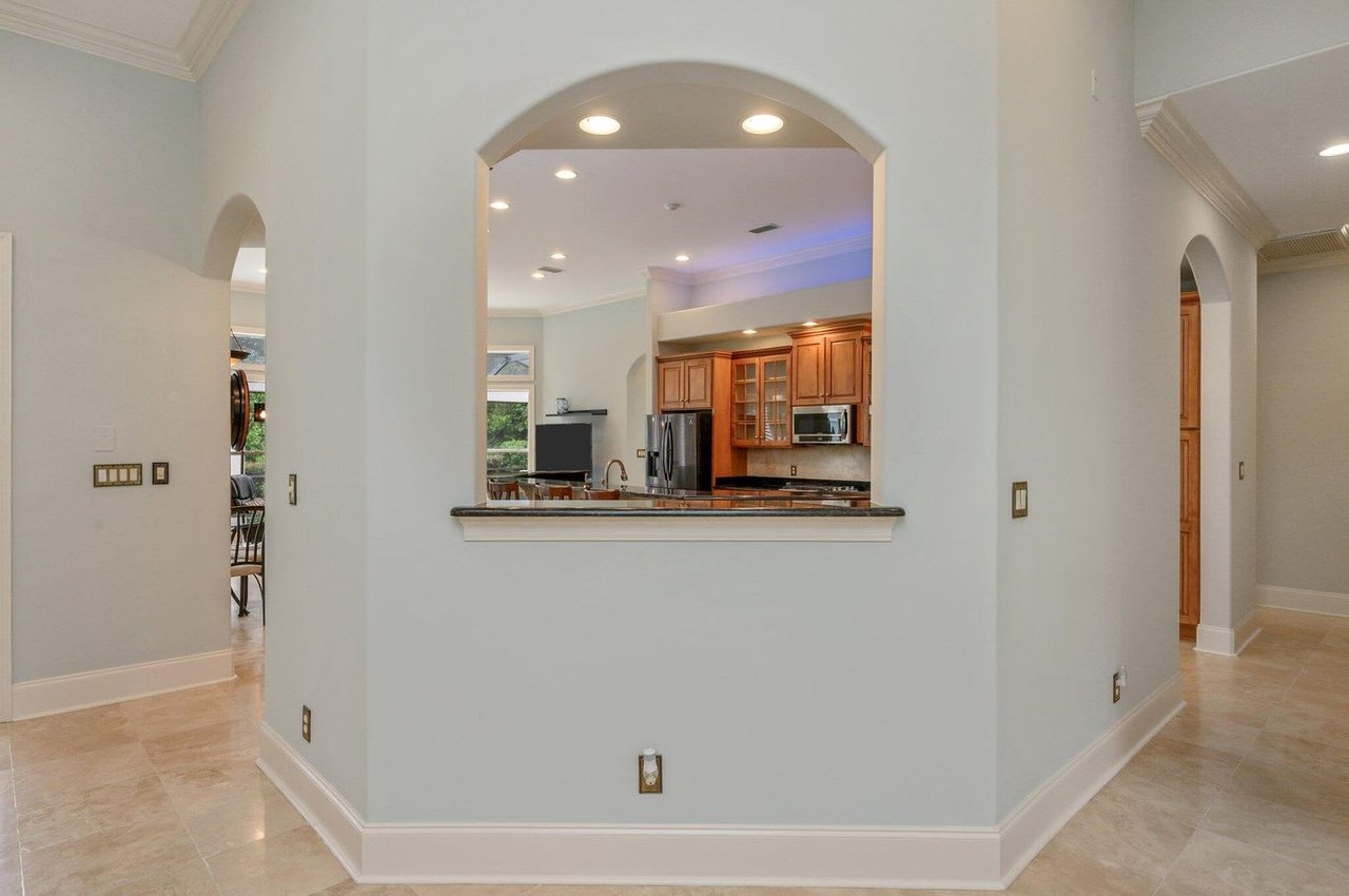 6290 Augusta Cove