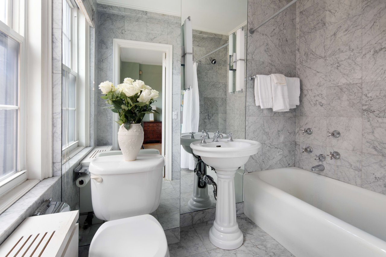 23 East 74th Street