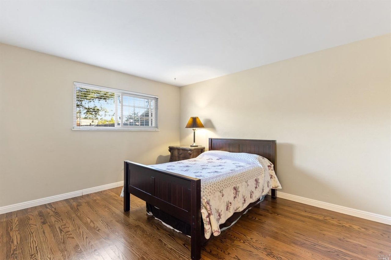 330 Lucas Cir
