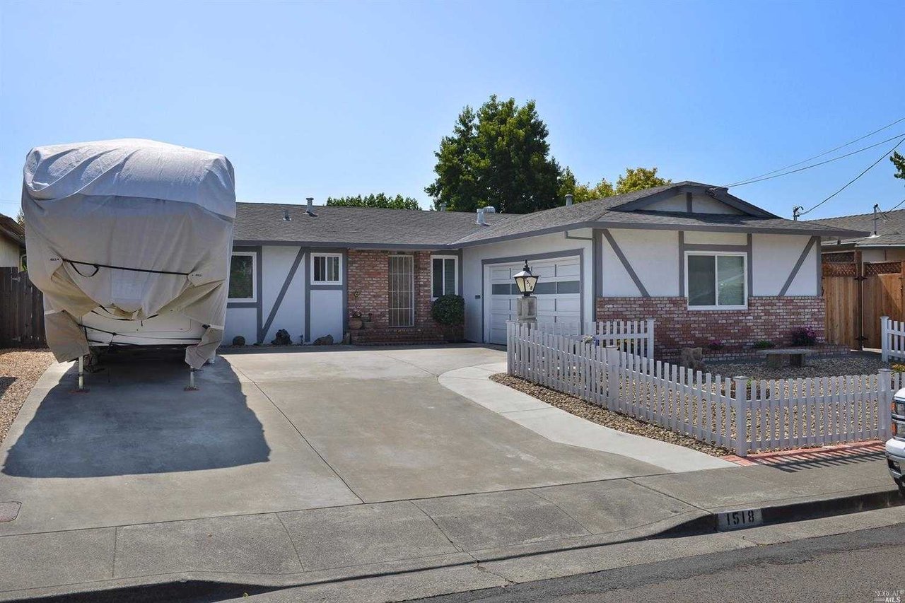 1518 Colwood Dr