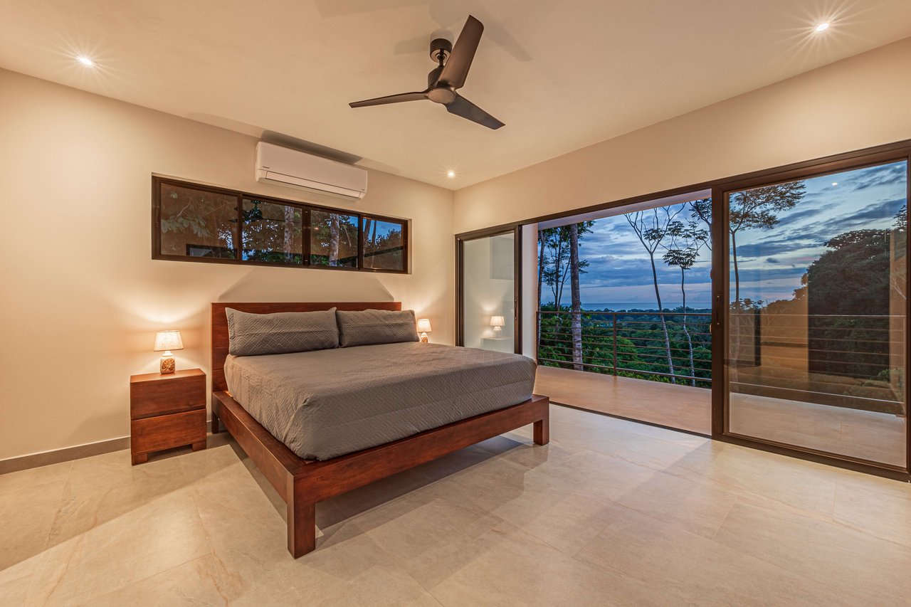 OUTSTANDING UVITA GEM, HIDDEN IN THE CANOPY WITH OCEAN AND MOUNTAIN VIEWS